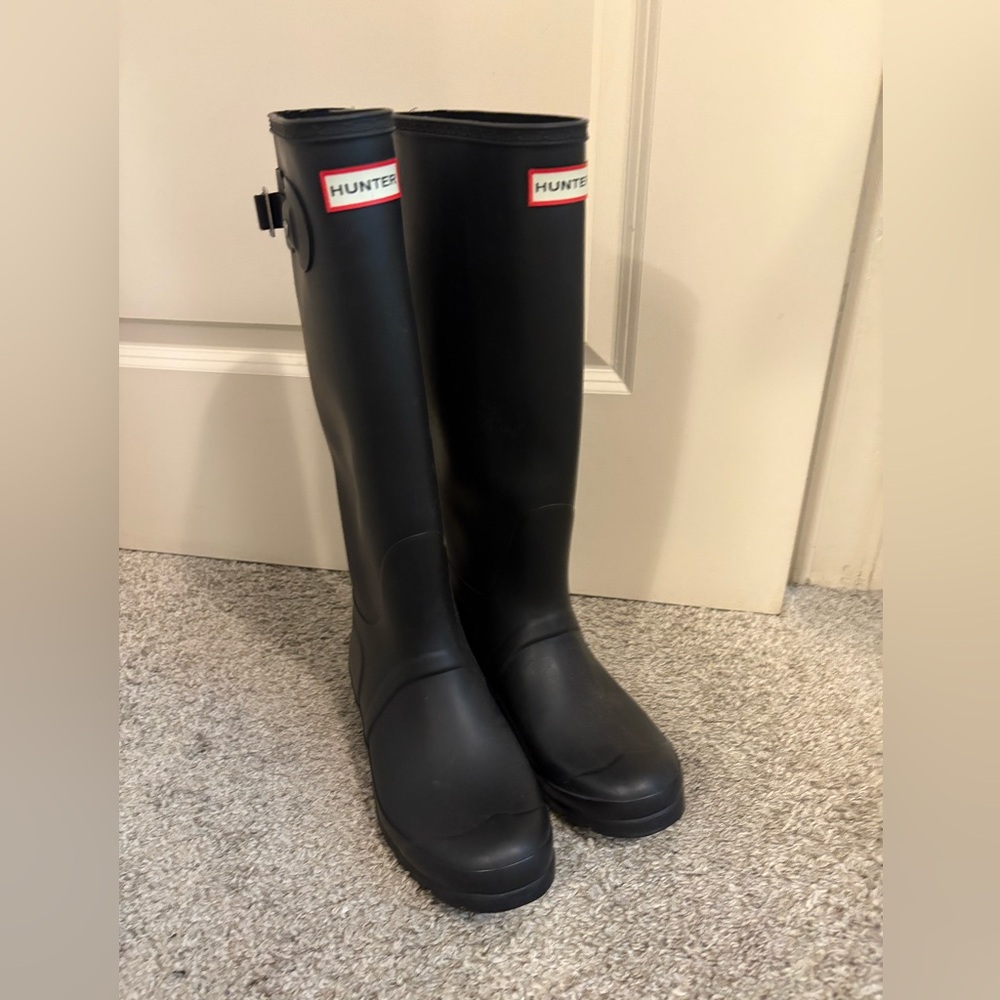 Hunter Rain Boots in matte black